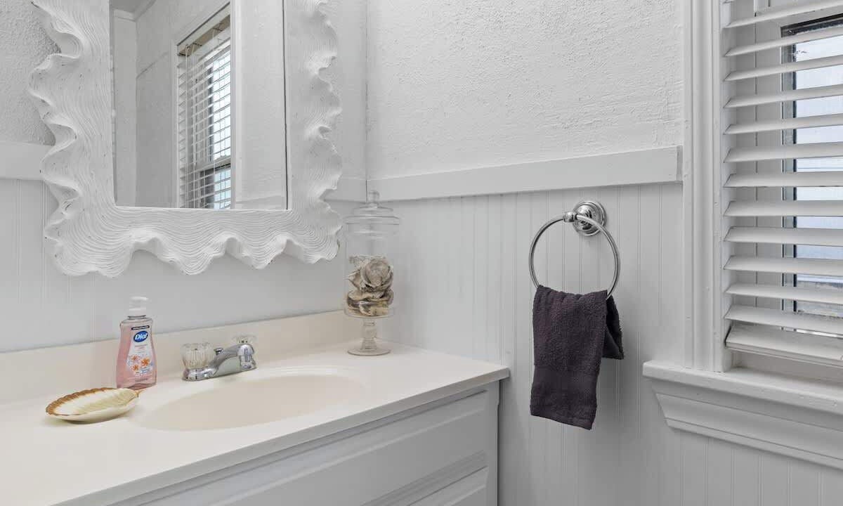 Photo of Bathroom in Royal Lagoons