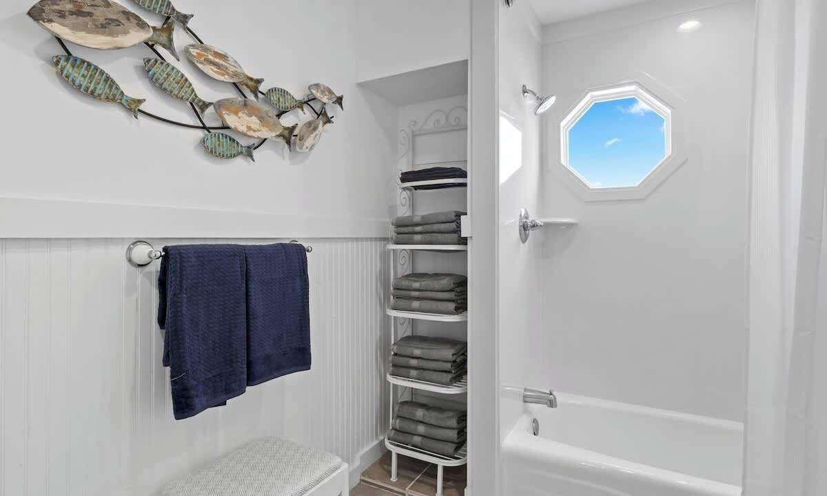Photo of Bathroom in Royal Lagoons