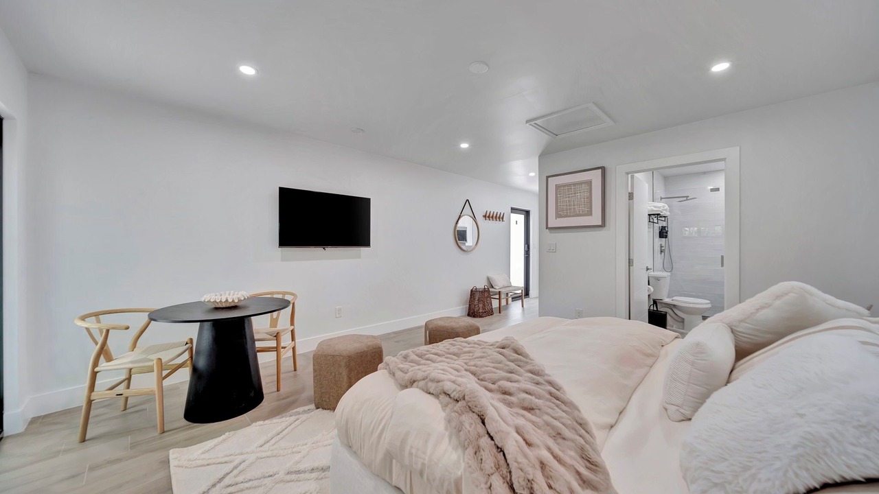 Photo of Bedroom in Coral Ridge