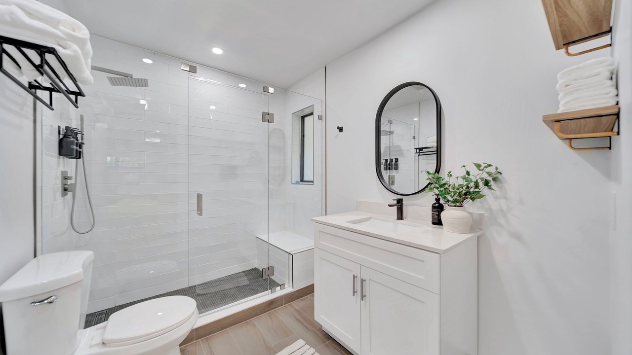Photo of Bathroom in Coral Ridge