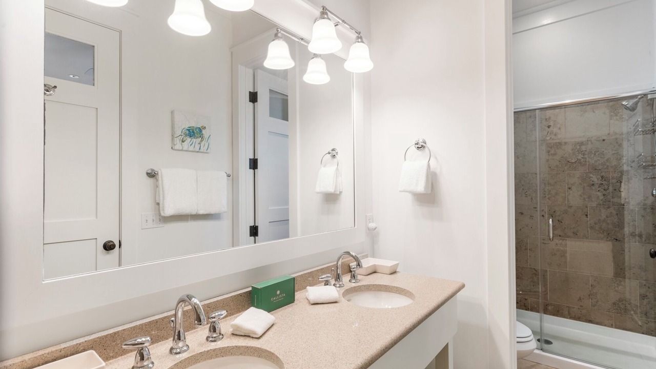 Photo of Bathroom in Forest District