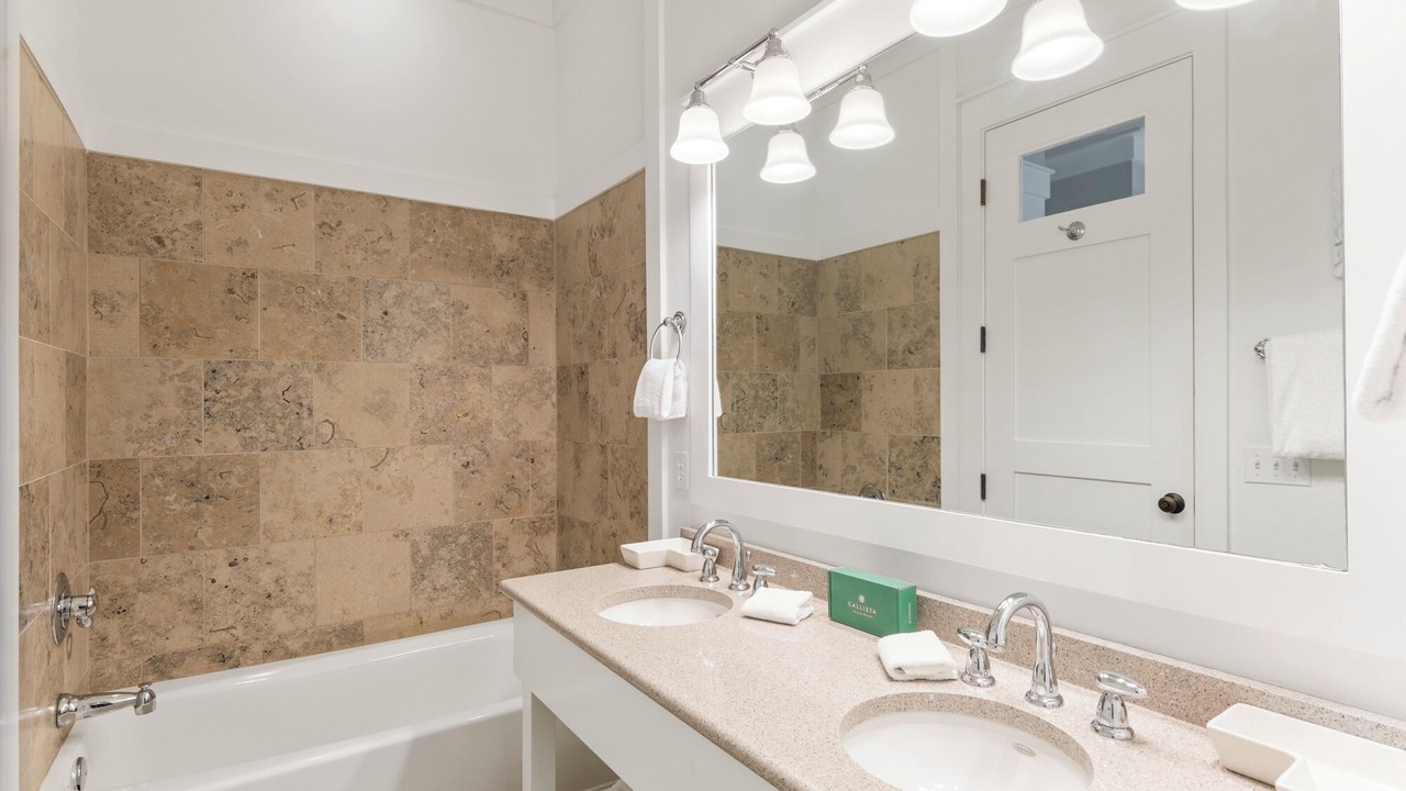 Photo of Bathroom in Forest District