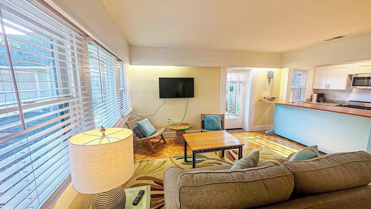 Photo of Livingroom in Long Beach