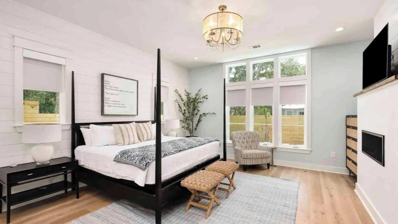 Photo of Bedroom in Dune Allen Beach