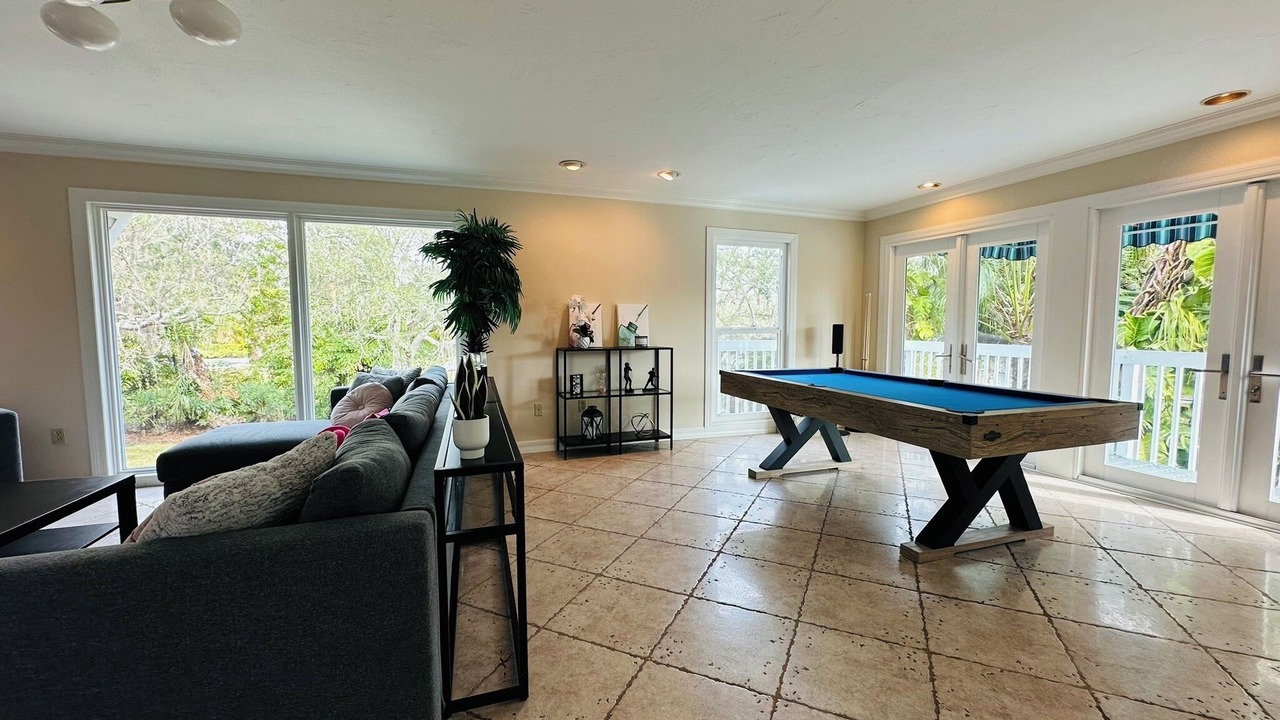 Photo of Livingroom in Riverview Estates
