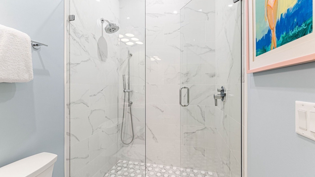 Photo of Bathroom in White's Gulfview