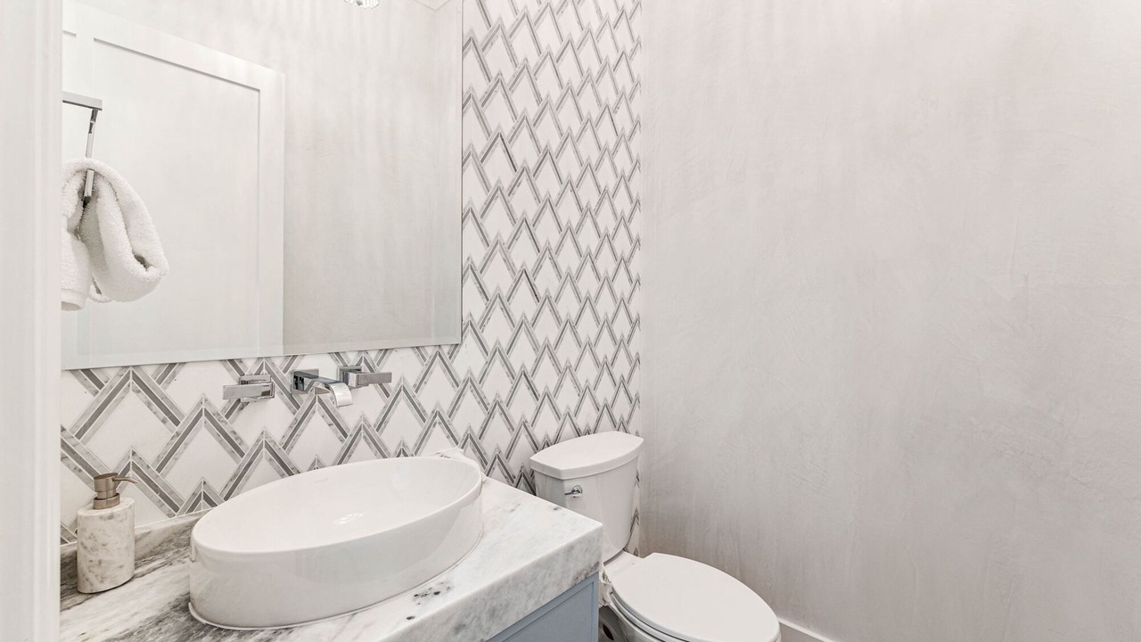 Photo of Bathroom in White's Gulfview