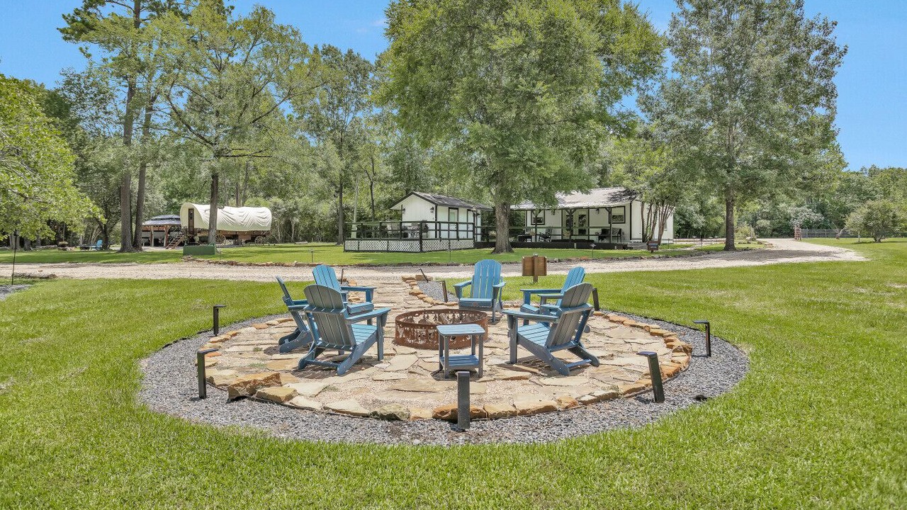 Photo of Outdoor in Montgomery
