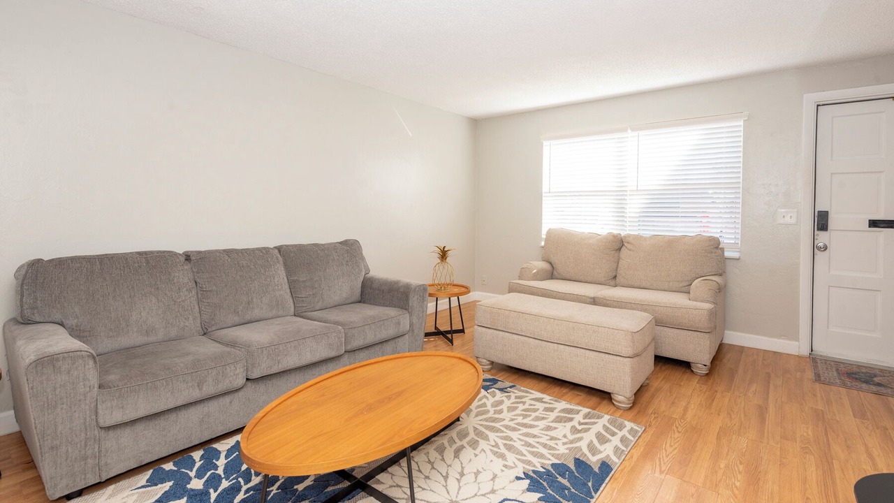 Photo of Livingroom in South Daytona