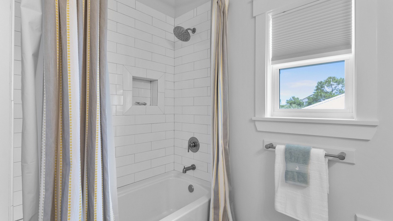 Photo of Bathroom in Lakeside at Blue Mountain Beach