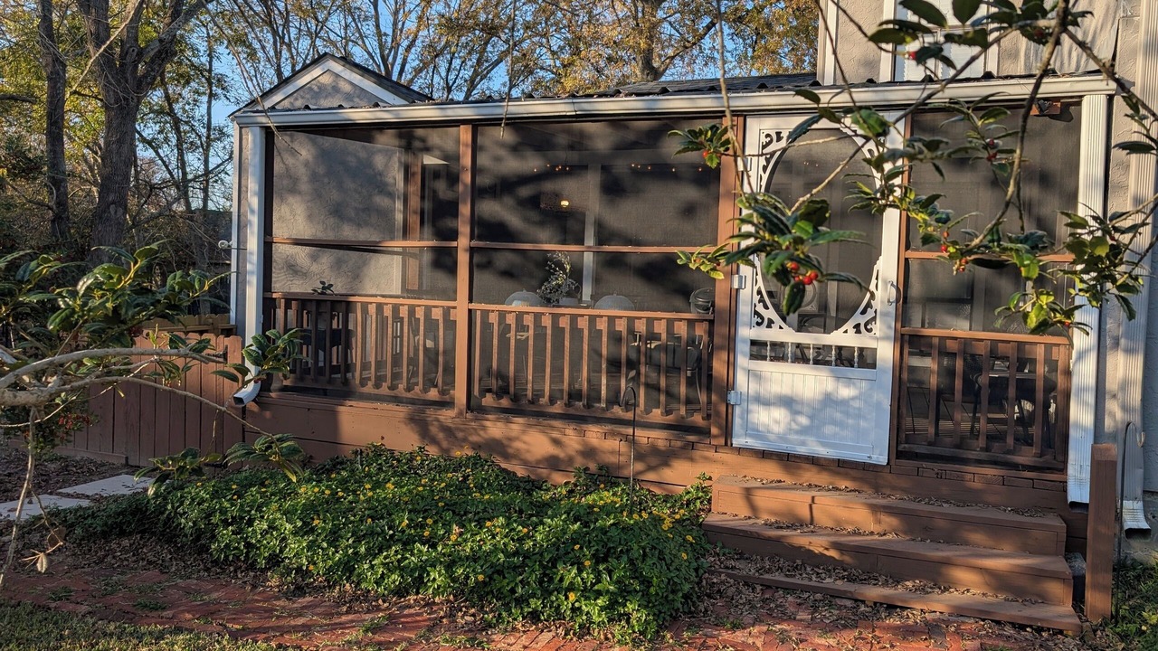 Photo of Outdoor in April Sound