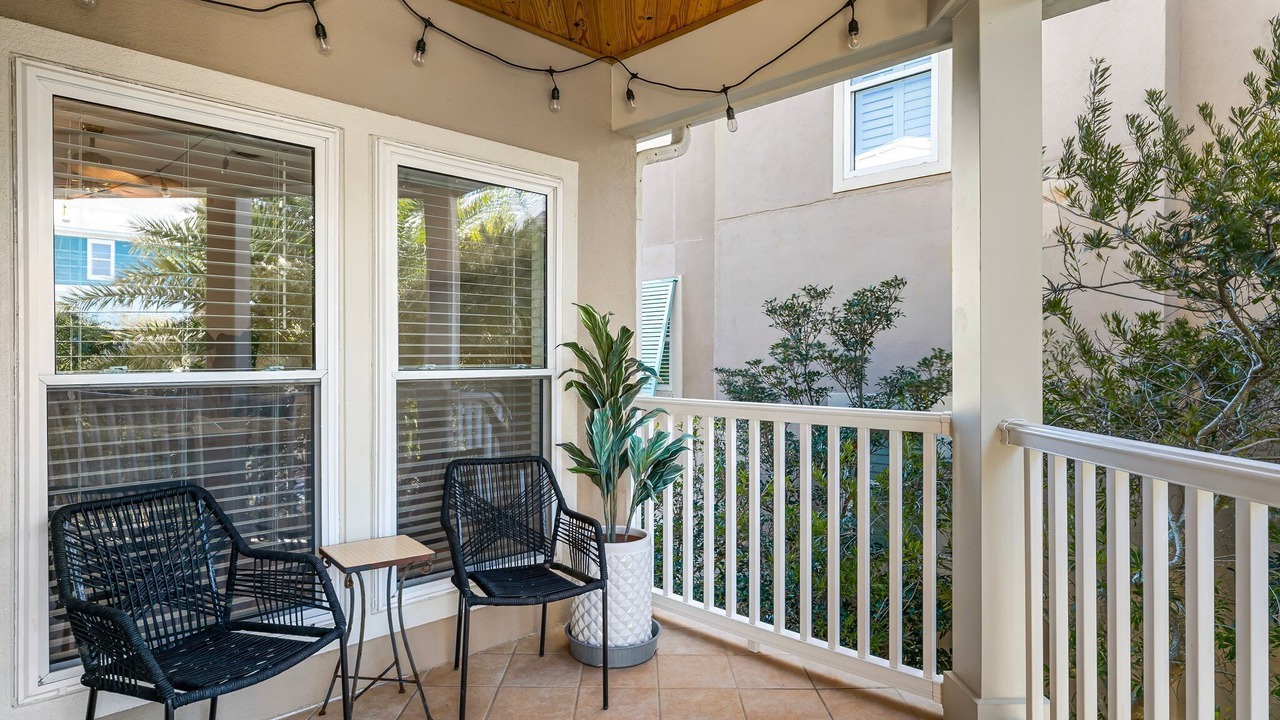 Photo of Patio Balcony in Kiska Beach