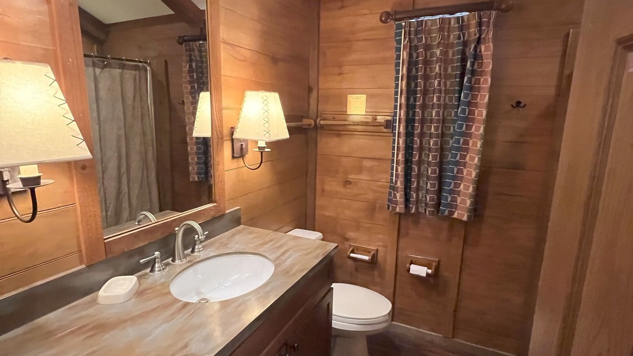 Photo of Bathroom in Dadeville