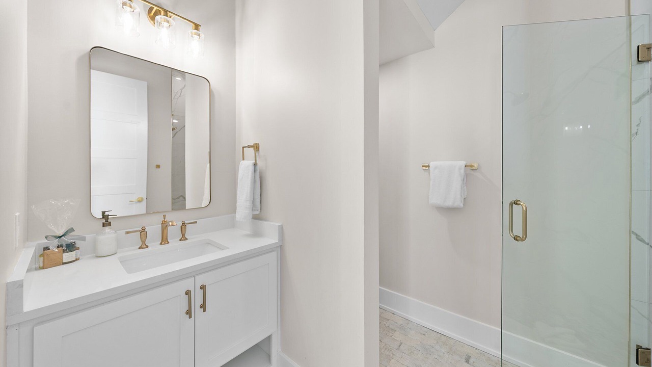 Photo of Bathroom in Laguna Beach