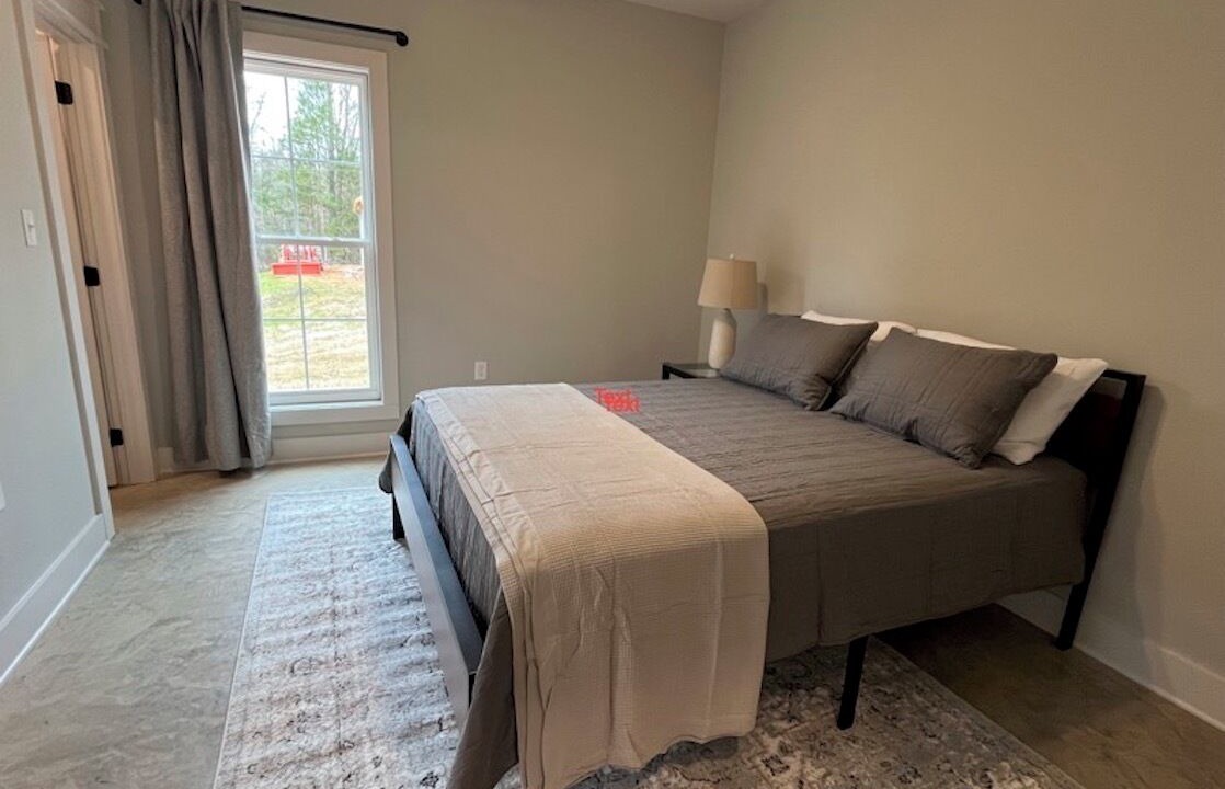 Photo of Bedroom in Calhoun