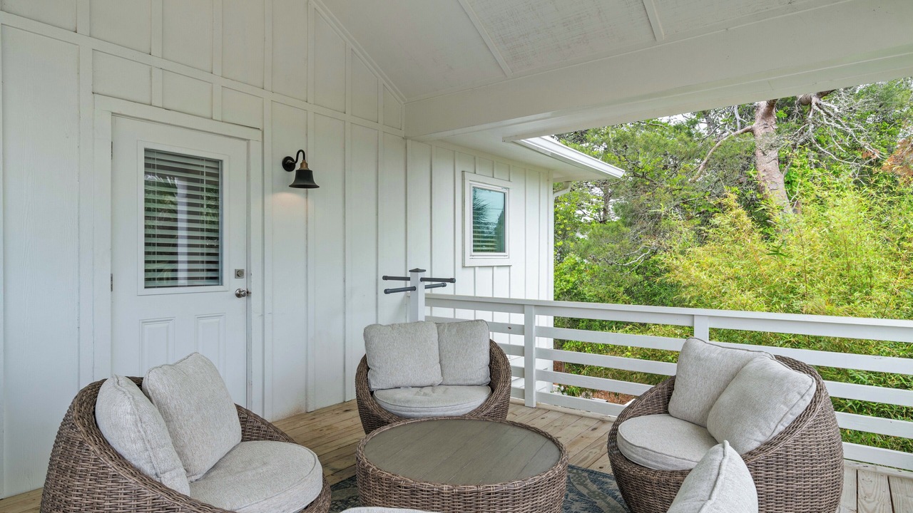 Photo of Outdoor in Lakeside at Blue Mountain Beach