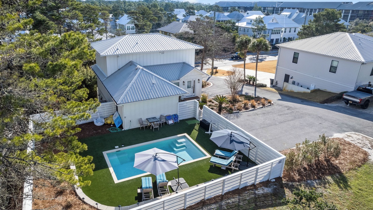 Photo of Outdoor in Lakeside at Blue Mountain Beach