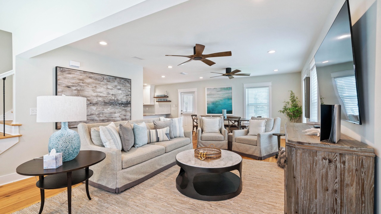 Photo of Livingroom in Lakeside at Blue Mountain Beach