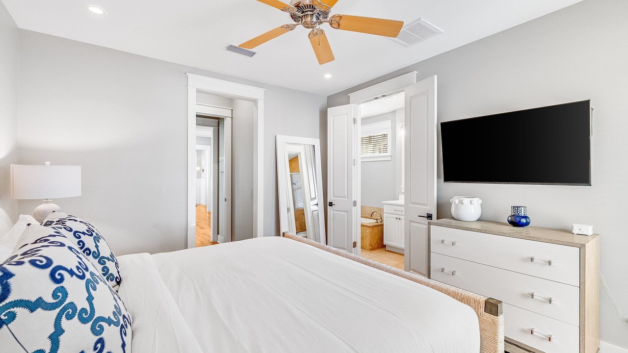 Photo of Bedroom in Forest District