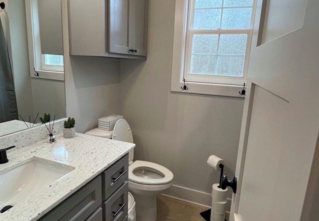 Photo of Bathroom in Calhoun