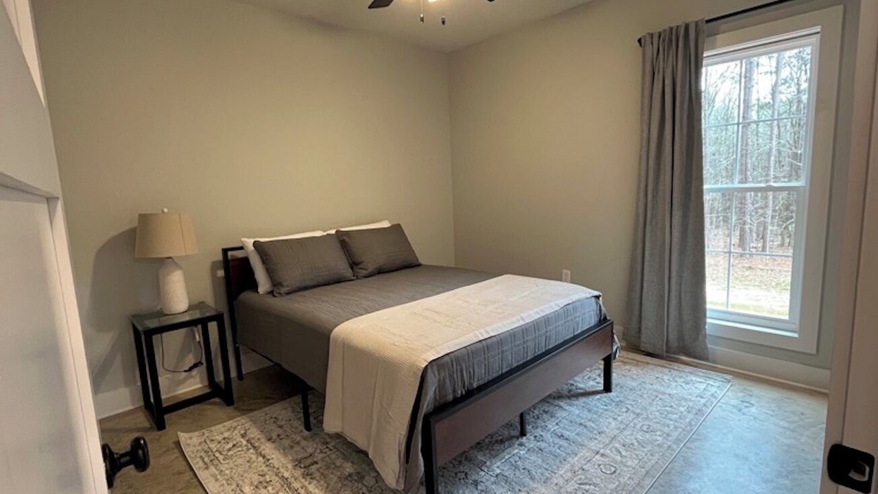 Photo of Bedroom in Calhoun