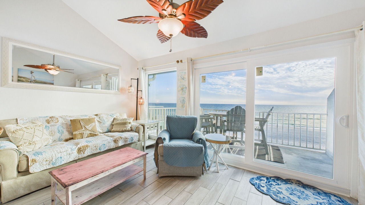 Photo of Patio Balcony in Crescent Beach