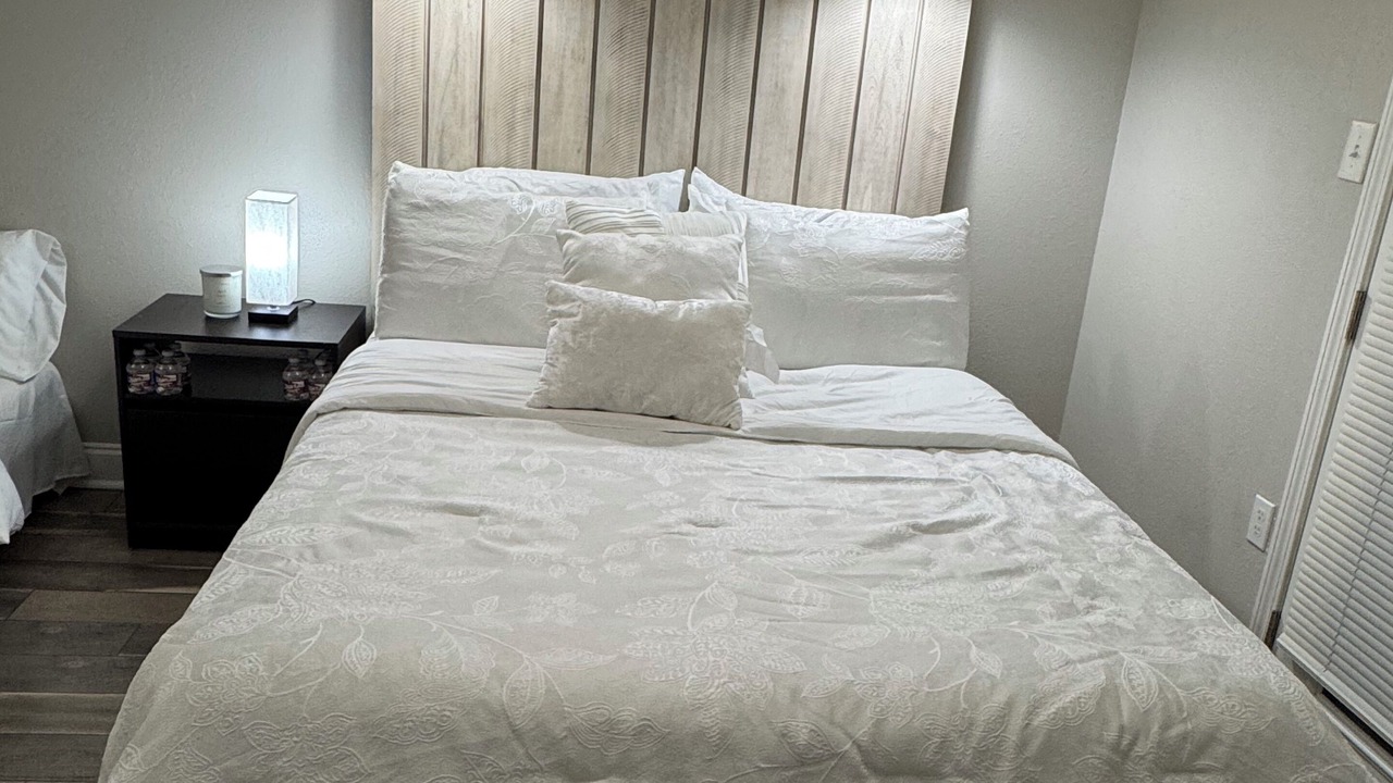 Photo of Bedroom in Kenner - Louis Armstrong International Airport