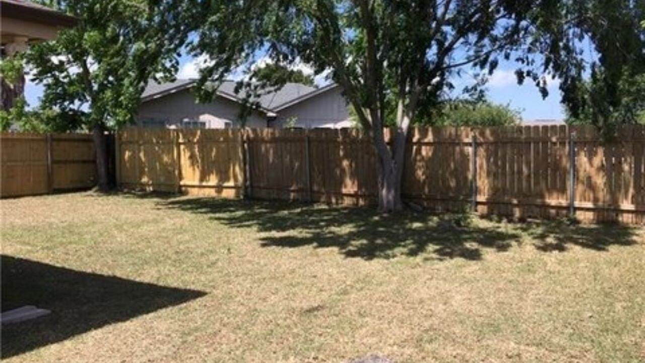 Photo of Outdoor in Little Woods