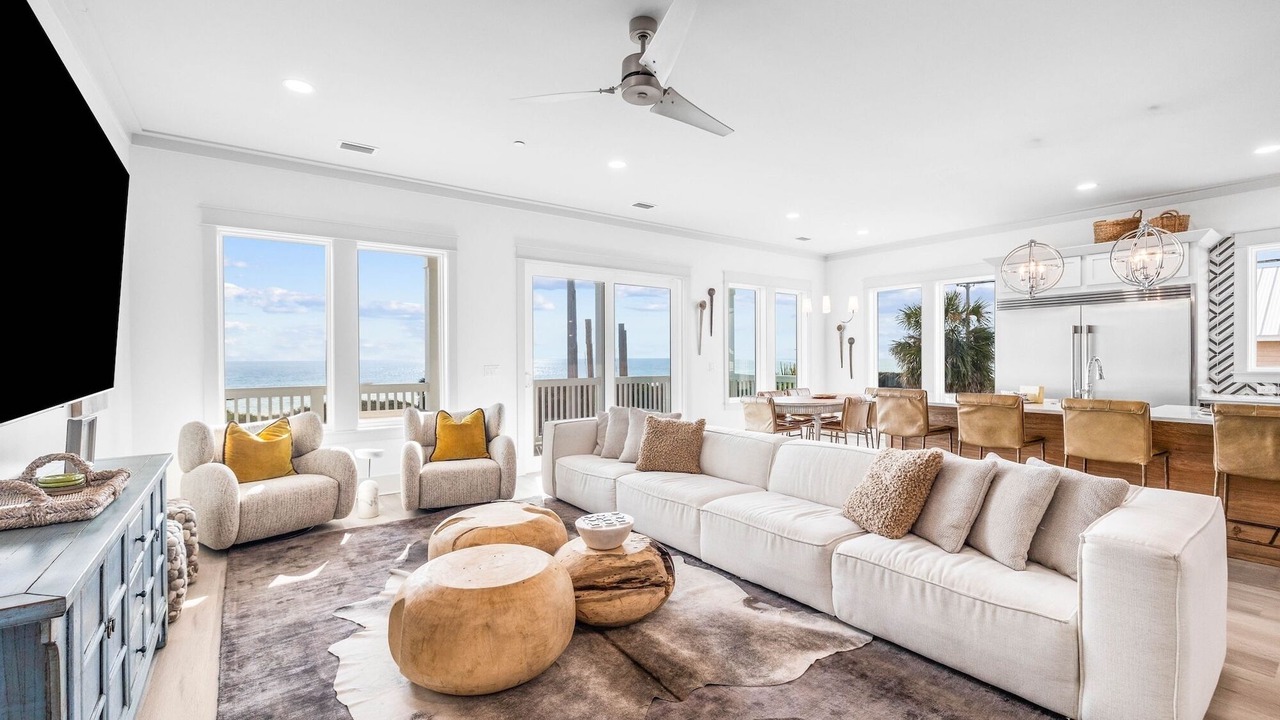 Photo of Livingroom in Fort Bay
