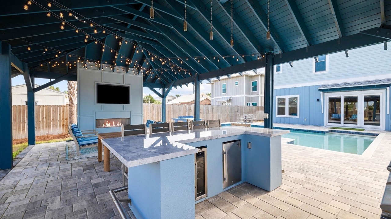 Photo of Patio Balcony in Fort Bay