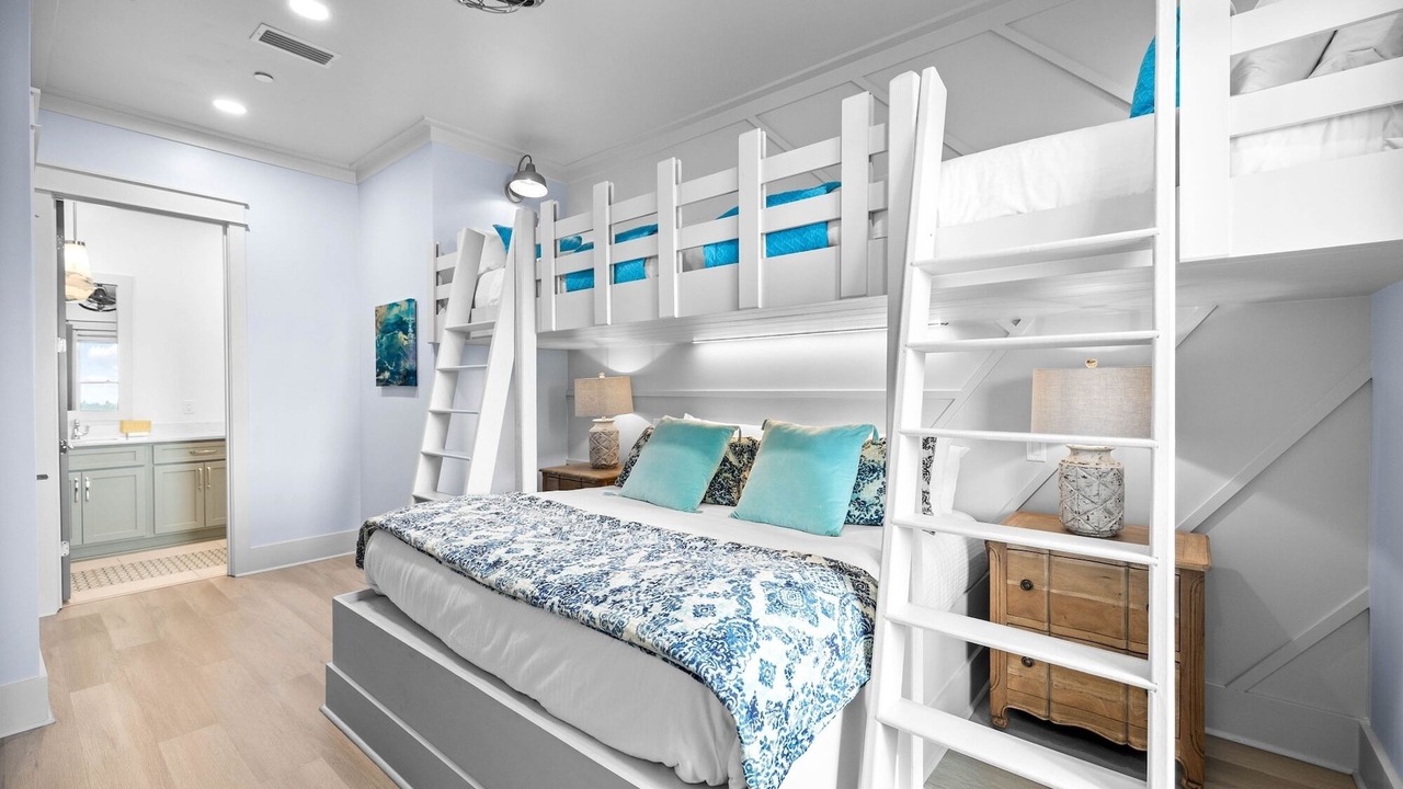Photo of Bedroom in Fort Bay