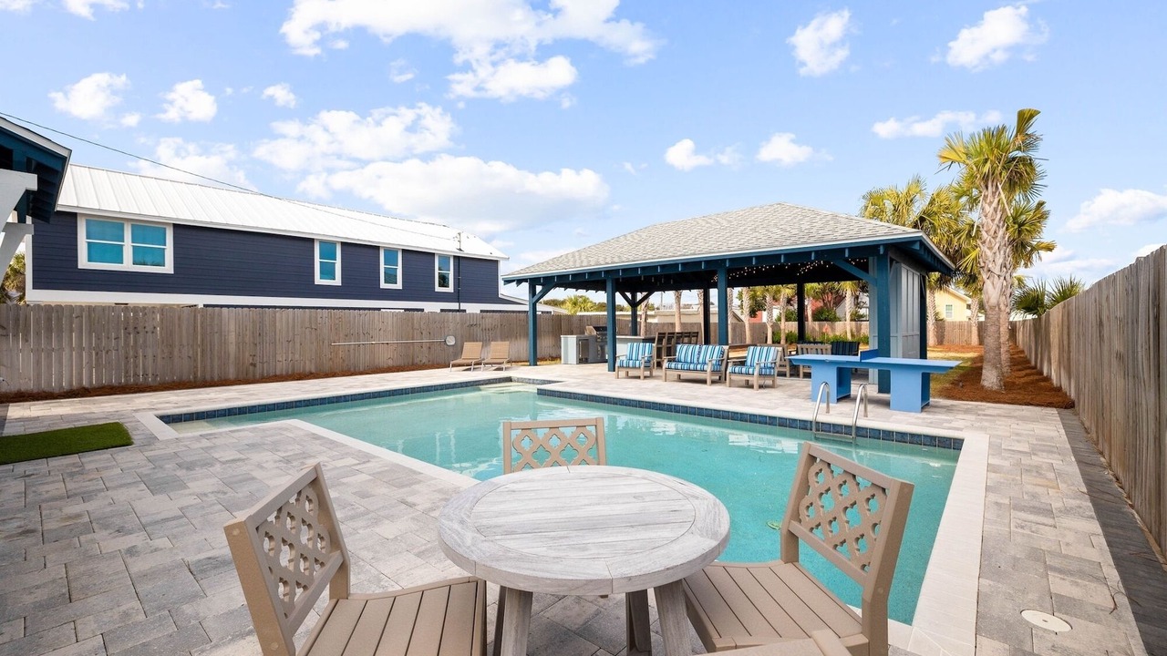 Photo of Outdoor in Fort Bay