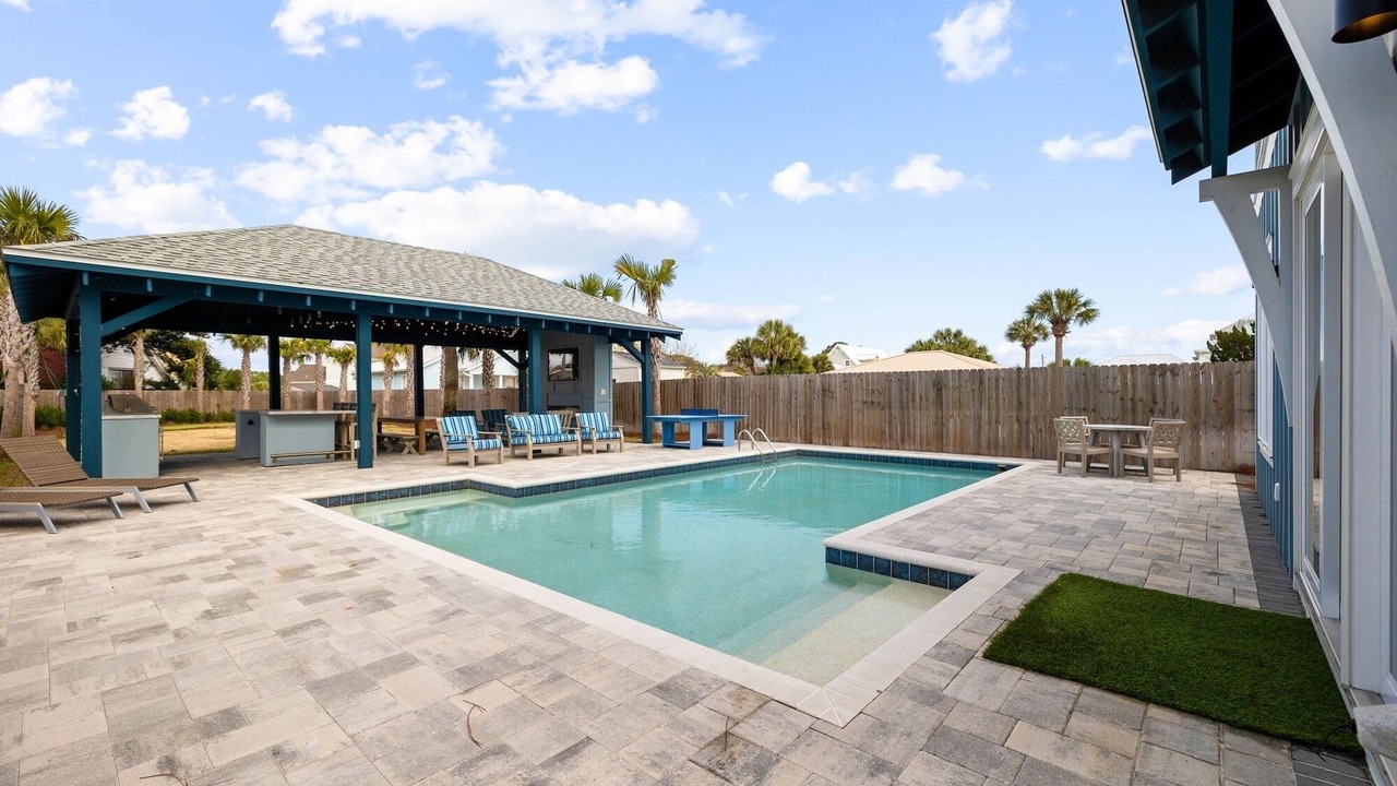Photo of Outdoor in Fort Bay