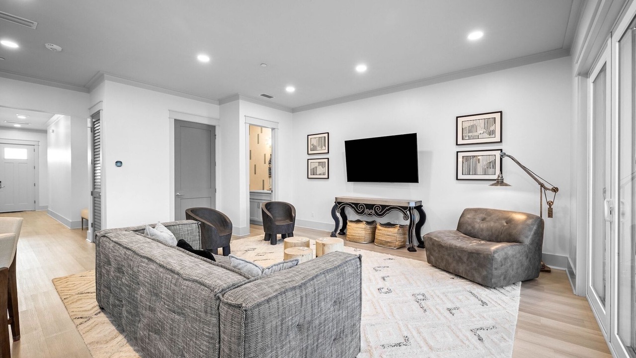 Photo of Livingroom in Fort Bay
