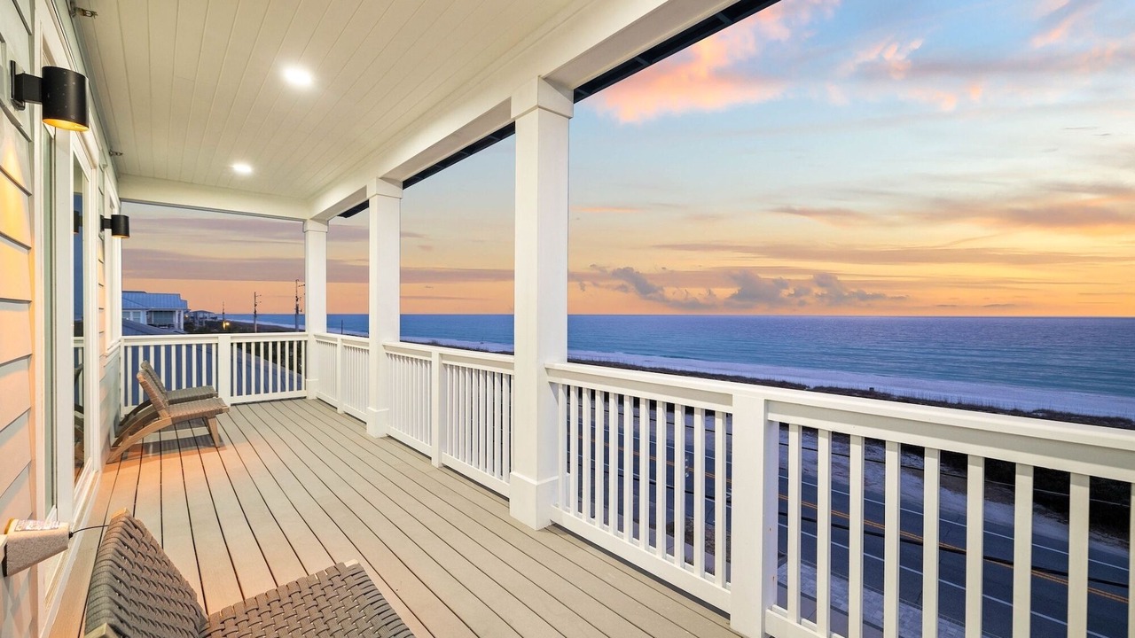 Photo of Patio Balcony in Fort Bay
