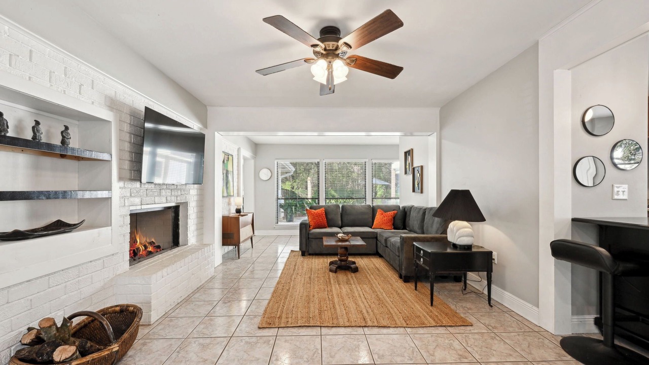 Photo of Livingroom in Covington