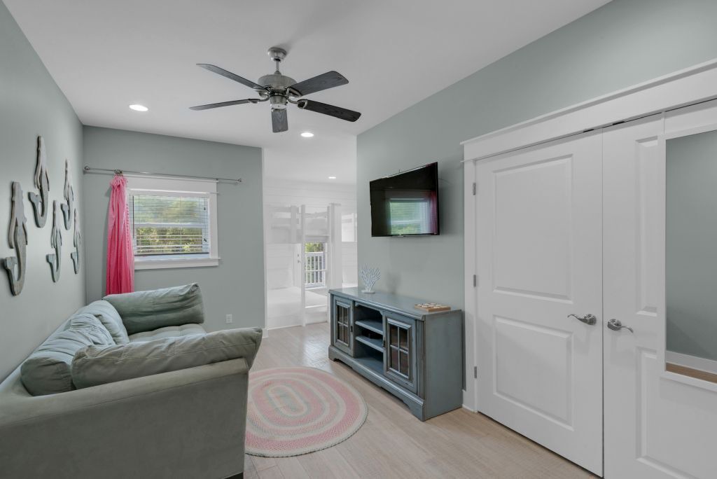 Photo of Livingroom in Cottage District