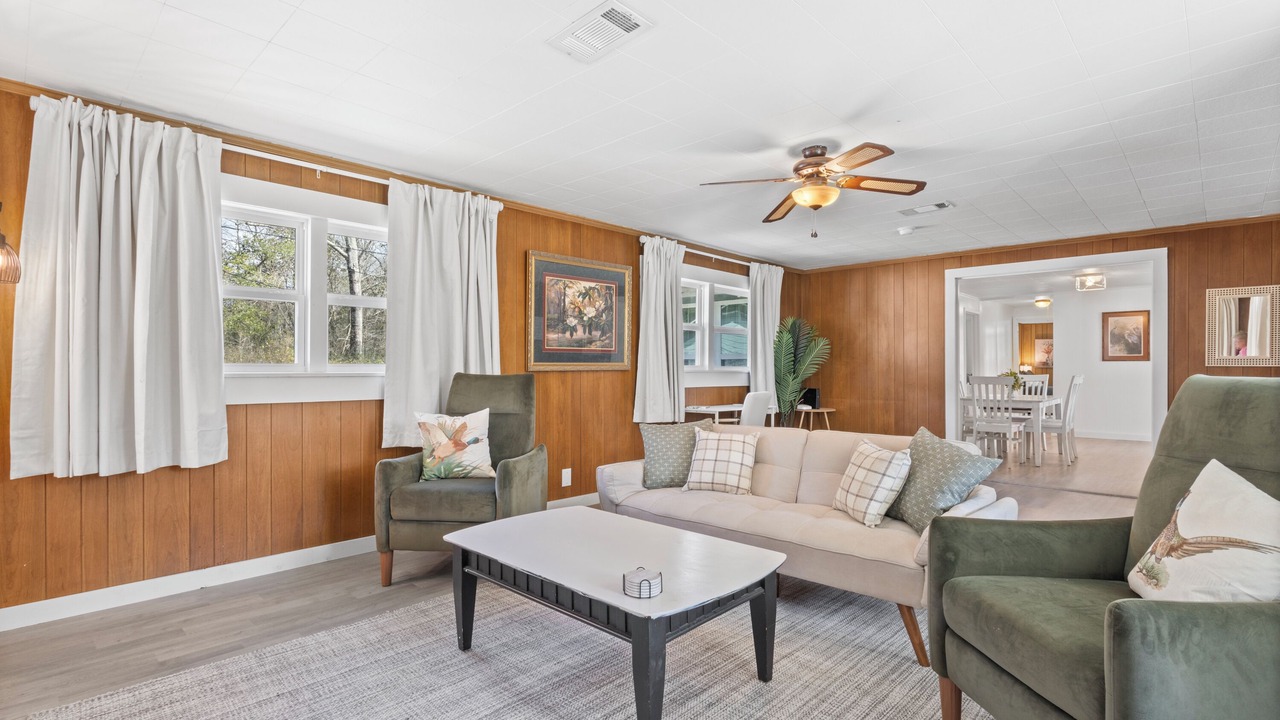 Photo of Livingroom in Vancleave