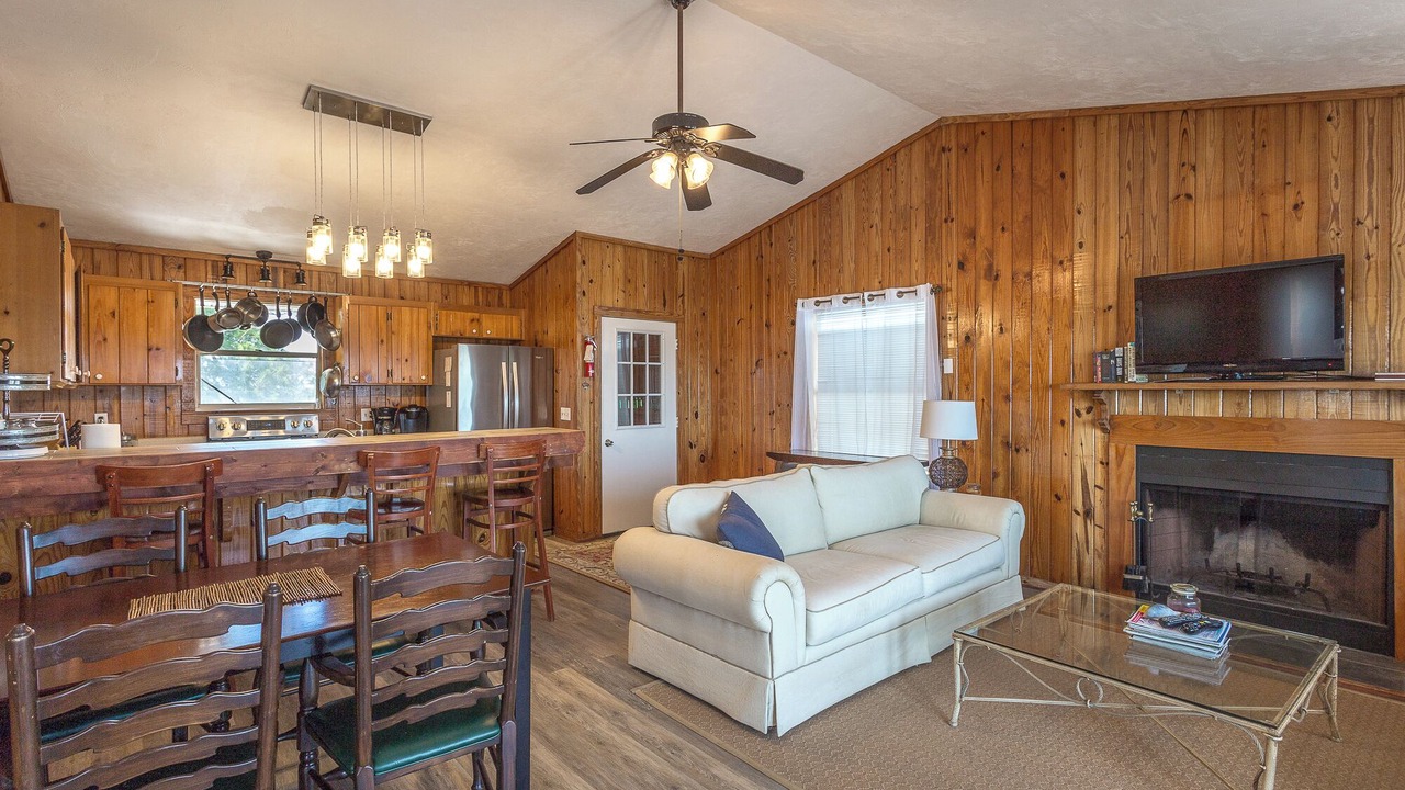 Photo of Livingroom in Alligator Point