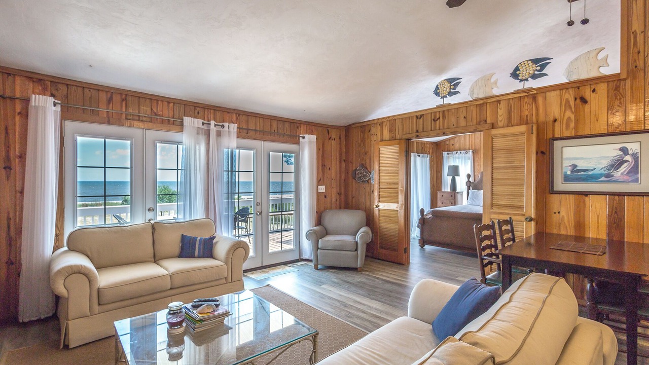 Photo of Livingroom in Alligator Point