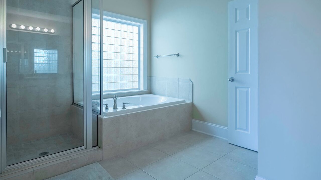 Photo of Bathroom in Thomas Drive