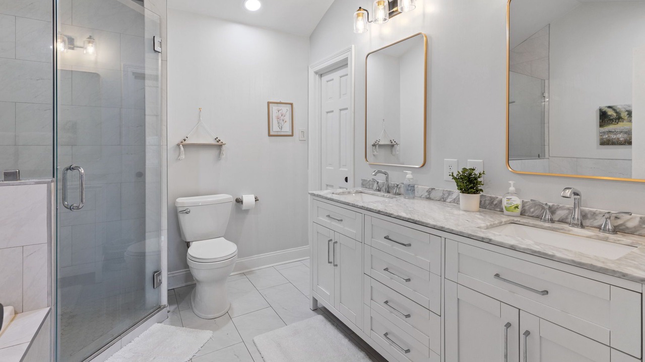Photo of Bathroom in Sulphur
