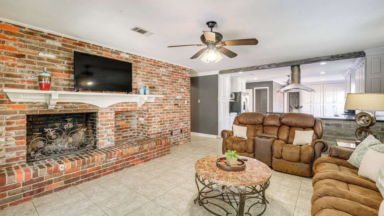 Photo of Livingroom in Mississippi City