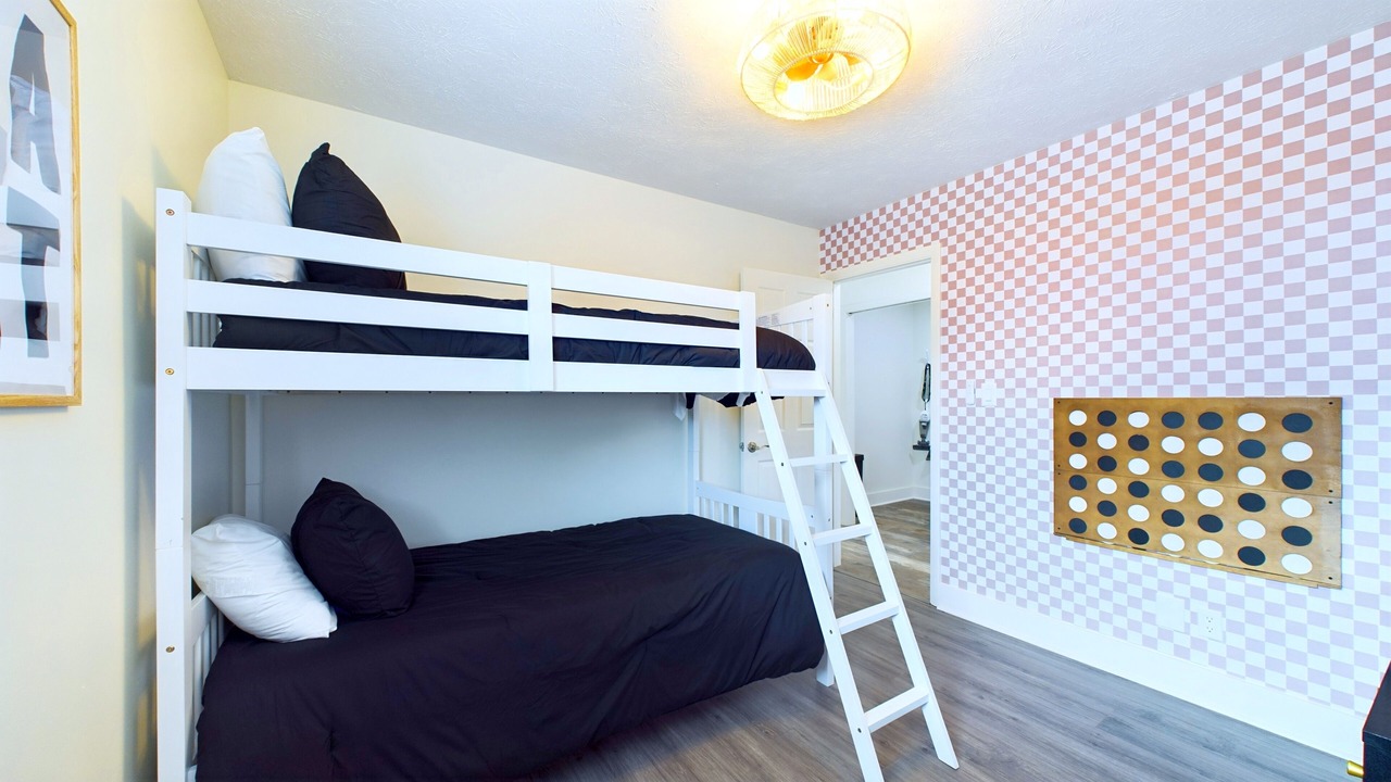 Photo of Bedroom in Fort Bay