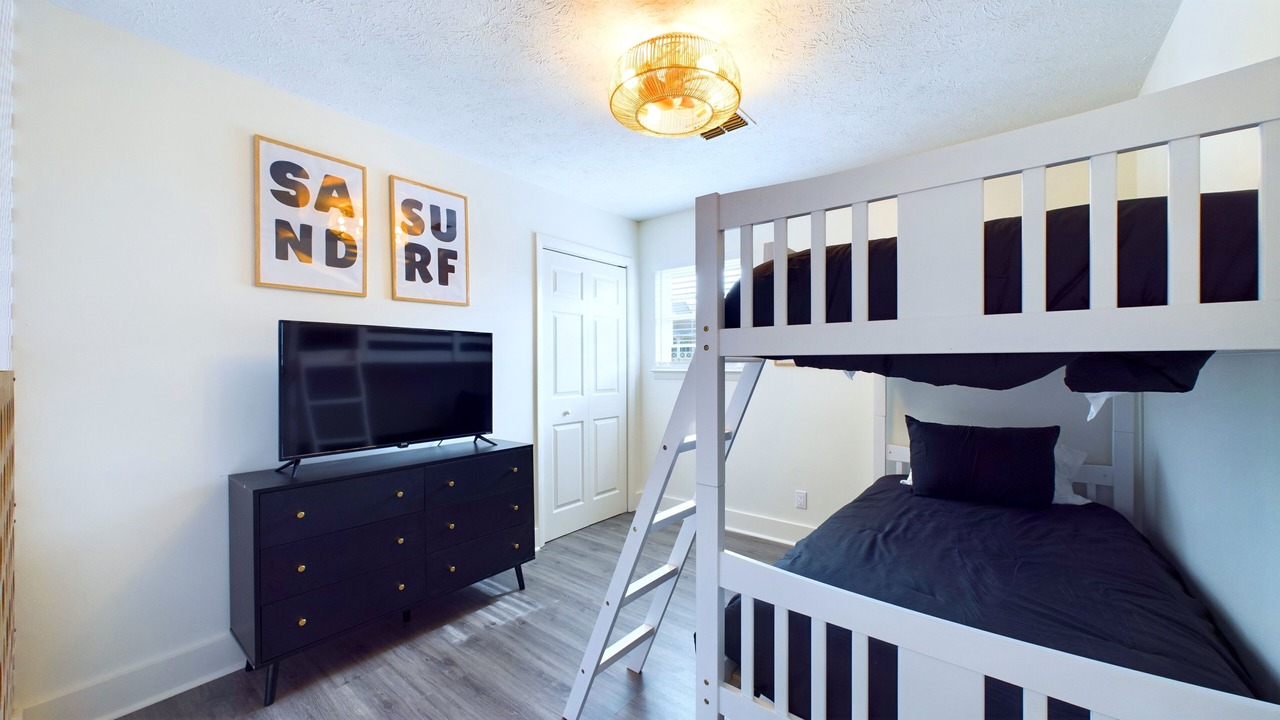 Photo of Bedroom in Fort Bay