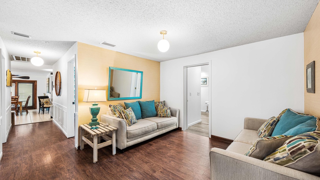 Photo of Livingroom in Bid-a-wee Beach