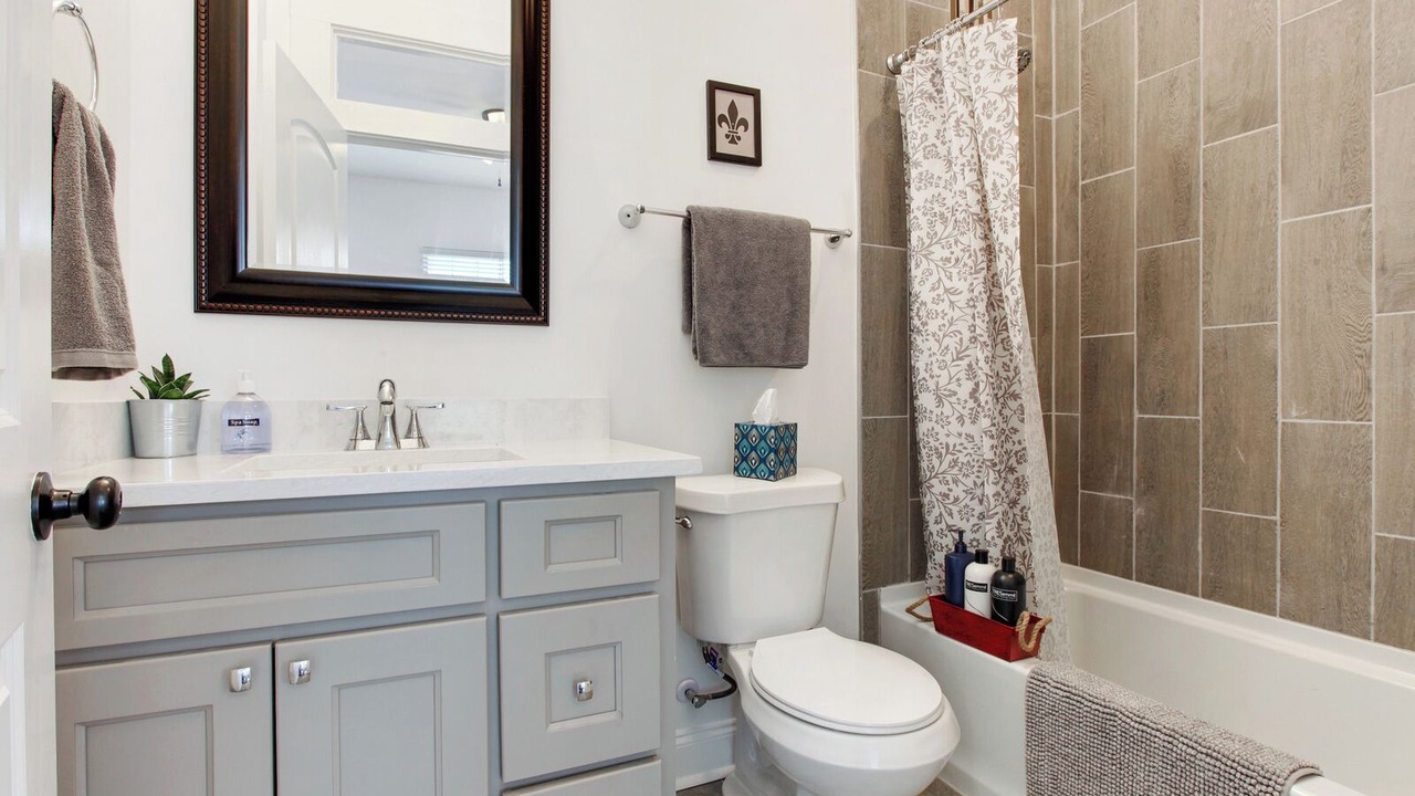 Photo of Bathroom in Saint Claude