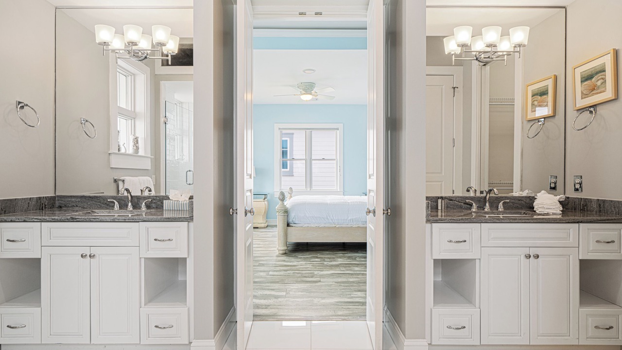 Photo of Bathroom in Holiday Isle
