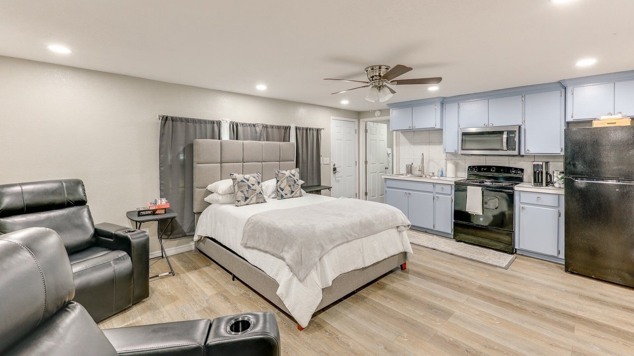 Photo of Bedroom in New Boston