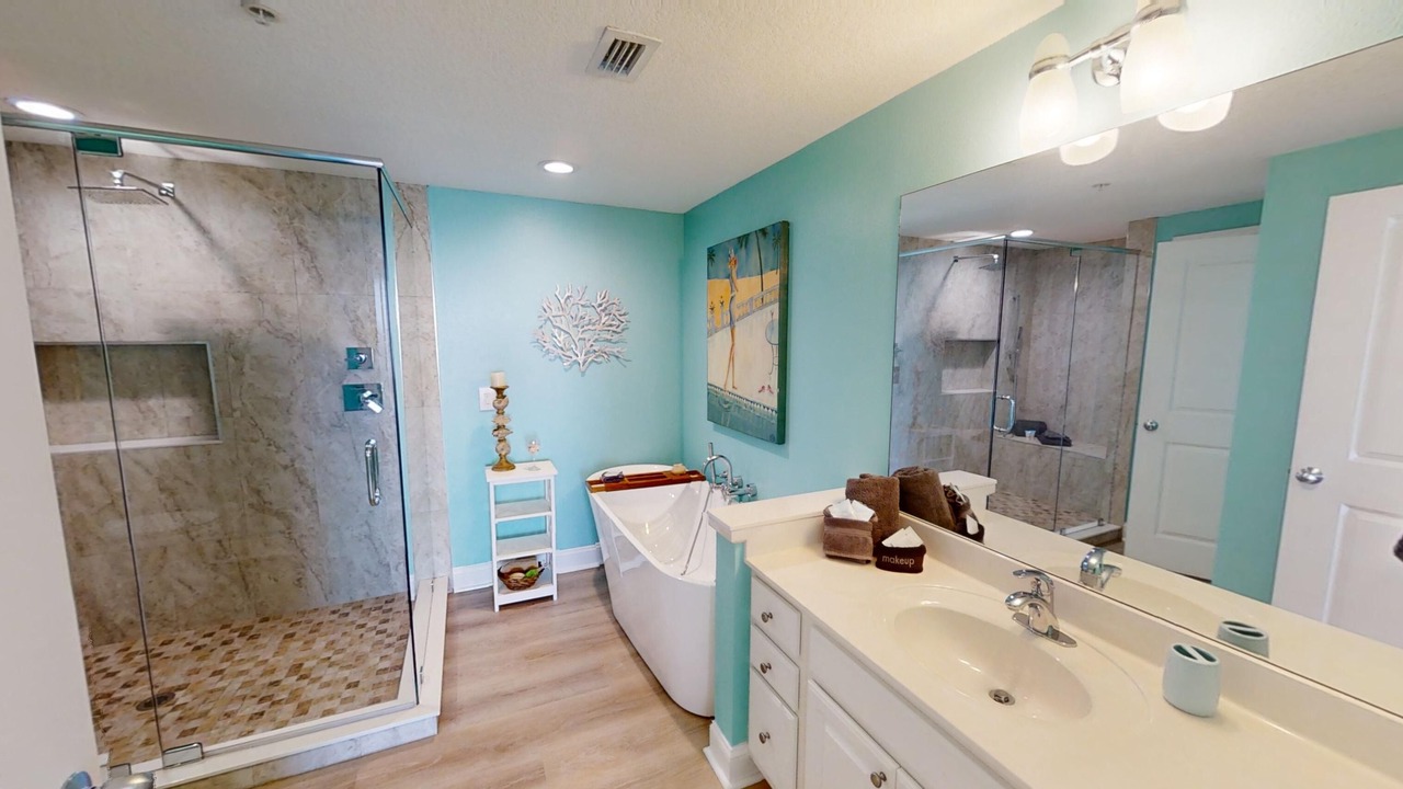 Photo of Bathroom in El Centro Beach
